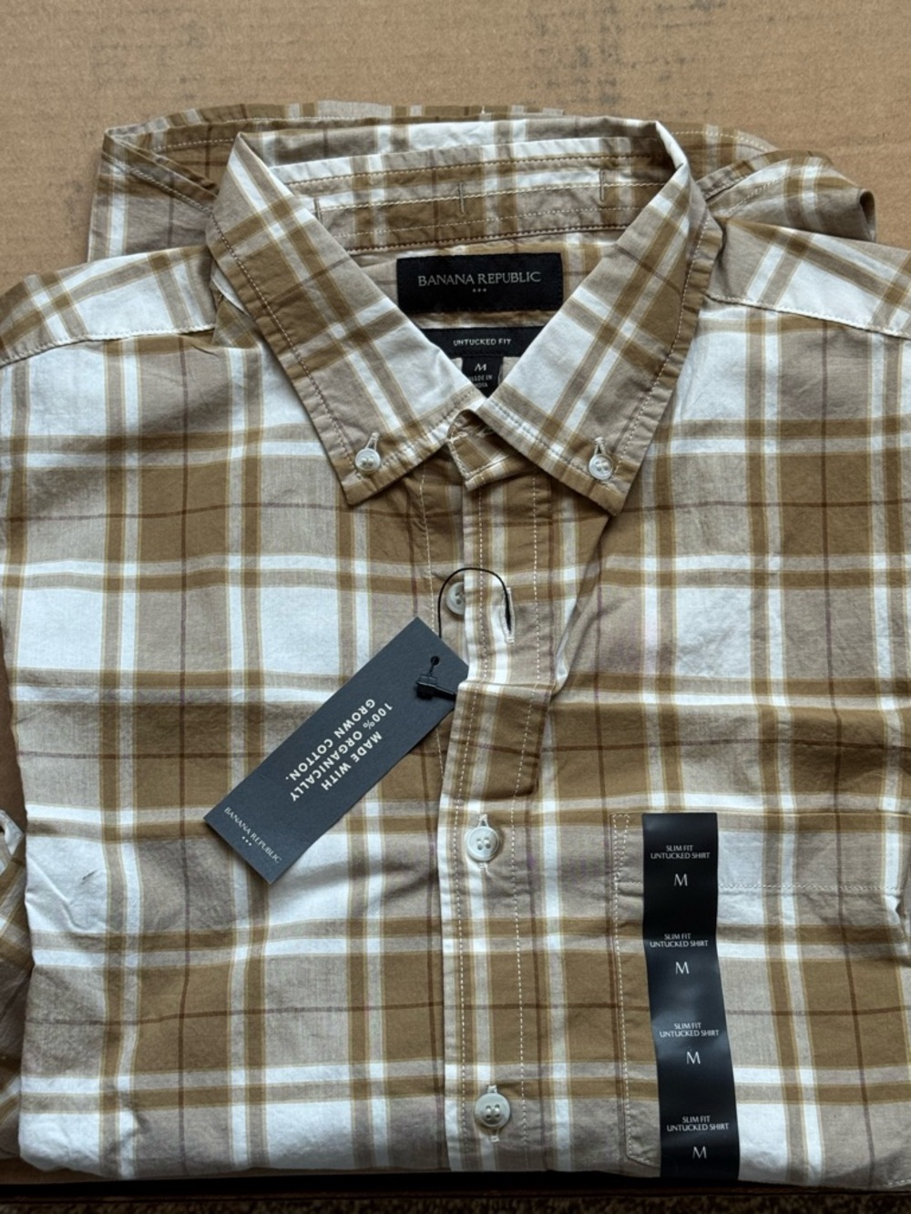 Banana Republic Men’s Brown and White Plaid Button-Down Shirt